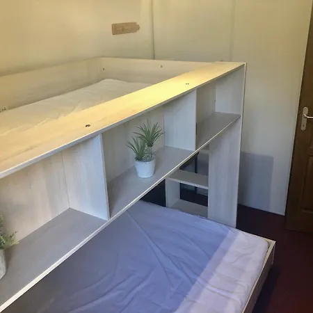 2 Pieces Pour 5 Personnes, Oriente Ouest, Avec Balcon A Valloire, 3 Etoiles - Fr-1-263-126 *